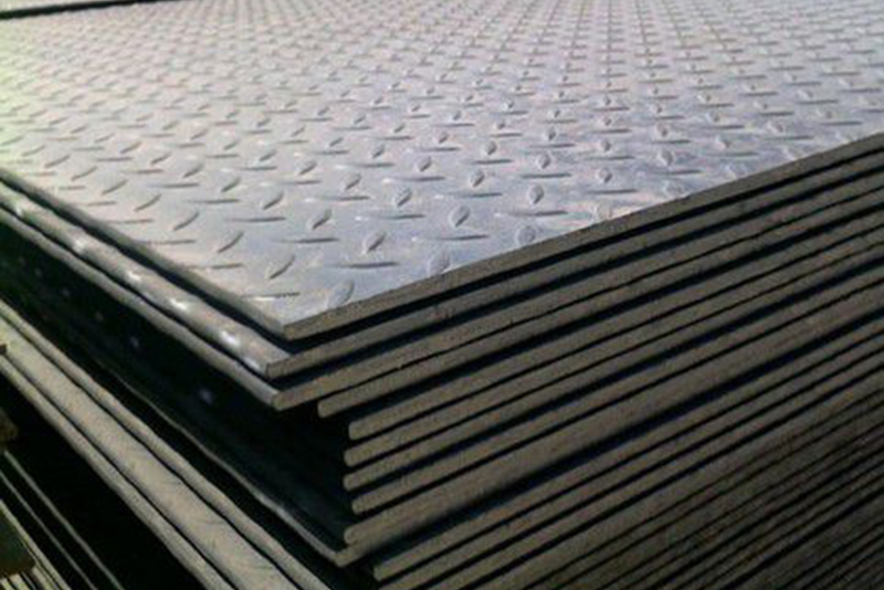 Chequered steel plates
